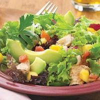 Salatele de vară sunt un depozit de vitamine pentru întregul an!